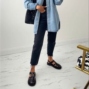 Vintage Black leather Etienne Aigner sandals